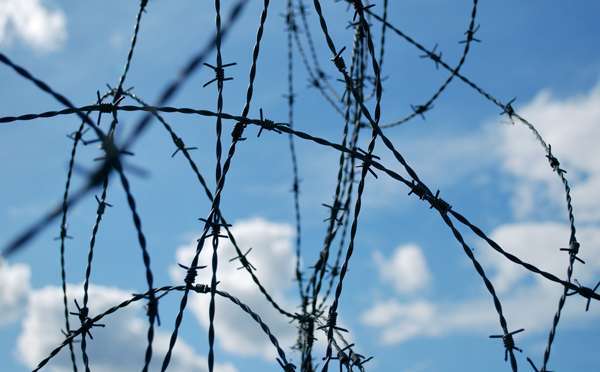 Traditionstyngd trådbunden säkerhetslösning