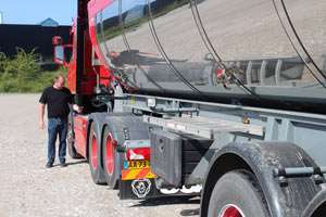 Larm installerat i tank