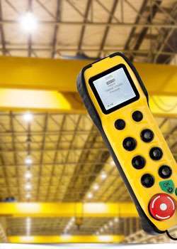 Styr en traverskran med fjärrstyrning